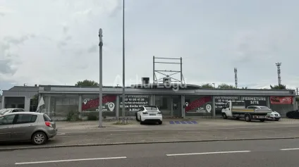 LOCAL COMMERCIAL à LOUER de 1230 m² - Offre immobilière - Arthur Loyd