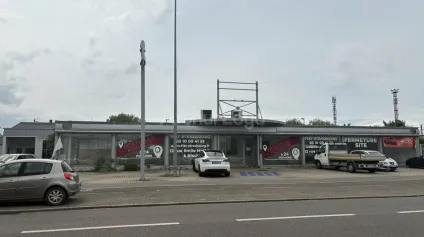LOCAL COMMERCIAL à LOUER de 320 m² - Offre immobilière - Arthur Loyd