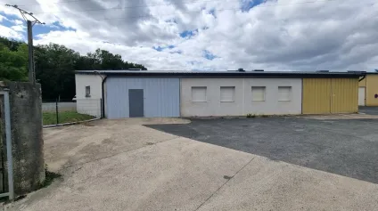 À louer  Local d'activité 261 m² avec bureaux et accès direct rocade  Poitiers Sud - Offre immobilière - Arthur Loyd