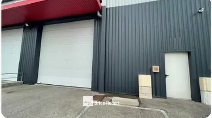 Location locaux d’activités sécurisés avec quai à Saint-Quentin-Fallavier - Offre immobilière - Arthur Loyd