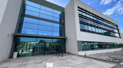 A louer - LE SOLEIL LEVANT - Bureaux rénovés - Champagne au Mont d'or - Offre immobilière - Arthur Loyd
