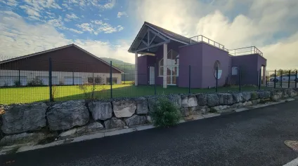 Bâtiment Professionnel à Sainte-Marie - Offre immobilière - Arthur Loyd