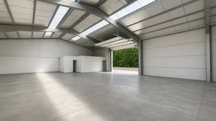 local d'activité 720 m2 env à Louer secteur Chambly - Offre immobilière - Arthur Loyd