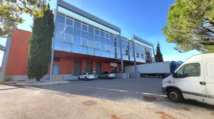 Entrepôt à louer - Les Arnavaux - Accès direct autoroute - 13014 Marseille - Offre immobilière - Arthur Loyd