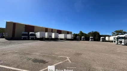 A louer - Bâtiment d'activités industriel indépendant avec terrain et bureaux fonctionnels - Grigny - Offre immobilière - Arthur Loyd