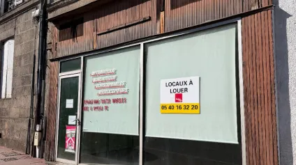 <br />A LOUER - Local commercial excellente visibilité Limoges - Proche Denis Dussoubs<br /> - Offre immobilière - Arthur Loyd