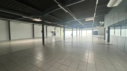 Montceau les Mines - Local commercial 700 m² à louer - Offre immobilière - Arthur Loyd