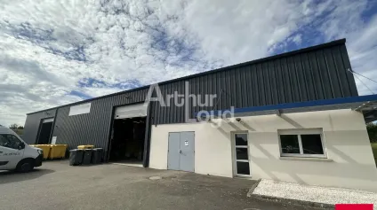 Bâtiment indépendant avec grand foncier - Offre immobilière - Arthur Loyd