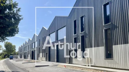 LOCAUX D'ACTIVITÉS NEUFS À LOUER - LATTES - 484 M2 - ACCES PL - PROXIMITÉ AUTOROUTES - Offre immobilière - Arthur Loyd
