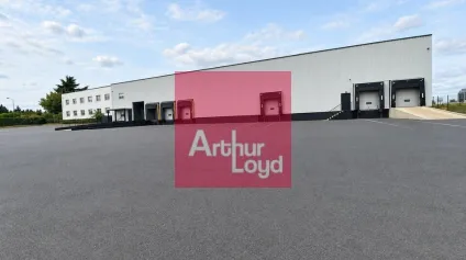 AUBIERE A LOUER ENTREPOT 4331 M² - 5 QUAIS - Offre immobilière - Arthur Loyd