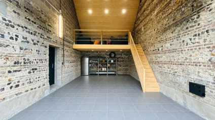 A LOUER SELECTION PREMIUM - CELLULE DE STOCKAGE 38 m² + MEZZANINE 12 m² - Offre immobilière - Arthur Loyd
