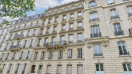 Bureaux à vendre à Neuilly-sur-Seine dans immeuble haussmannien de standing - Offre immobilière - Arthur Loyd