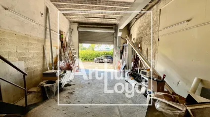 Local d activité à louer 91 m2 à Lattes accès poids lourds privatif - Offre immobilière - Arthur Loyd