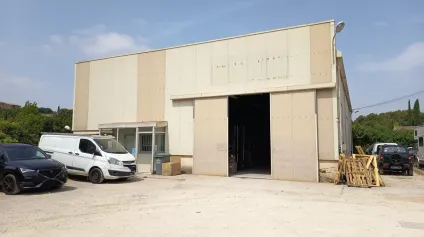 Local d'activités à louer - Zone Artisanale - Le Beausset - Offre immobilière - Arthur Loyd