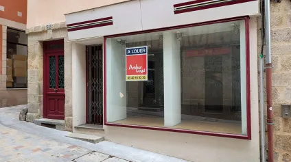 <br />A LOUER - Local commercial Limoges 35 m²<br /> - Offre immobilière - Arthur Loyd