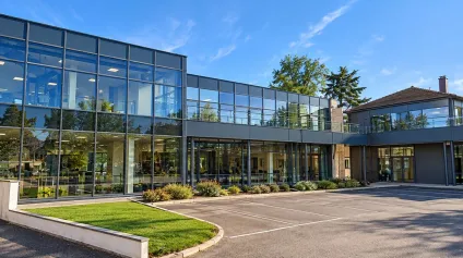 BAISSE DE PRIX : 1 lot commercial au sein d'un ensemble neuf à VEAUCHE - Offre immobilière - Arthur Loyd