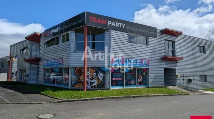 Bâtiment indépendant et visible au sein de Décoparc à Montgermont - Offre immobilière - Arthur Loyd