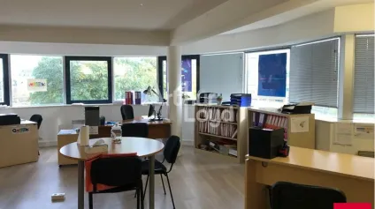 BLOIS - VENTE BUREAUX DE 92,11 M² - À 5 MN DE LA GARE - Offre immobilière - Arthur Loyd