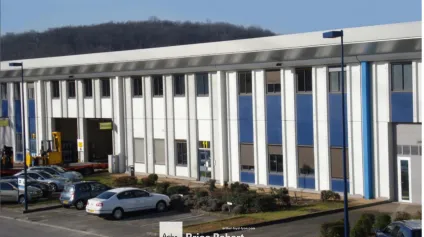Locaux d'activité à vendre à Saint-Quentin-Fallavier au sein d'un parc rénové et sécurisé - Offre immobilière - Arthur Loyd