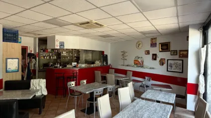<br />Local commercial avec extraction - Secteur Clinique des émailleurs LIMOGES OUEST<br /> - Offre immobilière - Arthur Loyd