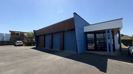 Bureaux de 177 m² à vendre à Chauvigny, visibilité depuis la D951, bureaux et stockage - Offre immobilière - Arthur Loyd