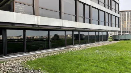 Bureaux modernes et ERPables à St Cloud - Jardins communs et services - Offre immobilière - Arthur Loyd