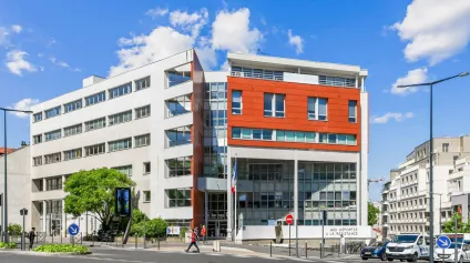 Bureaux avec vue dégagée au coeur de Colombes - Double entrée et parking - Belle opportunité - Offre immobilière - Arthur Loyd