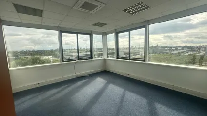 BUREAUX à LOUER de 1933 m² - Offre immobilière - Arthur Loyd