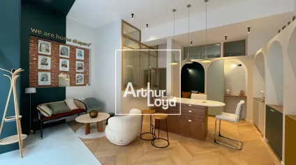 LOCAL COMMERCIAL À LOUER RÉNOVÉ - 100 m² - CACHET TOULOUSAIN - TOULOUSE CARMES - Offre immobilière - Arthur Loyd