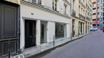 Bureaux à louer Paris 4 - 162 m² avec vitrine et triple accès central - Offre immobilière - Arthur Loyd