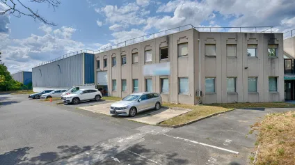 Locaux d activité à vendre ou à louer à Argenteuil bâtiment indépendant - Offre immobilière - Arthur Loyd
