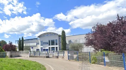 À LOUER - Ensemble immobilier mixte Bureaux & Activités - 2 650 m² - Pont-Saint-Esprit - Offre immobilière - Arthur Loyd
