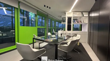 Bureaux à louer Lyon 2ème Confluence terrasses et parkings en sous-sol - Offre immobilière - Arthur Loyd