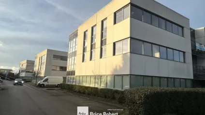 Bureaux à louer à Dardilly dans immeuble de standing avec parking - Offre immobilière - Arthur Loyd