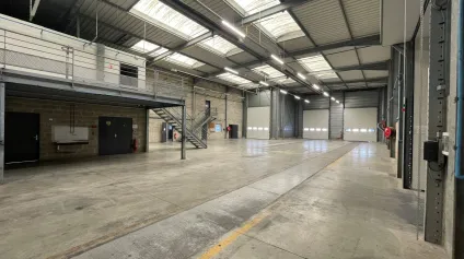 ZI NORD - COMPIÈGNE - LOCAL D'ACTIVITÉ - 1.396M2 - Offre immobilière - Arthur Loyd