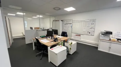 A LOUER A VENDRE - PLATEAU DE BUREAUX 118 M² PORTE DE COMMERCE - Offre immobilière - Arthur Loyd