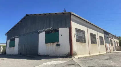 Entrepôts à LOUER sur GARDANNE - Offre immobilière - Arthur Loyd