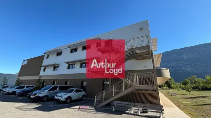Bureaux à louer Vence Eco Parc Saint-Egrève - Offre immobilière - Arthur Loyd