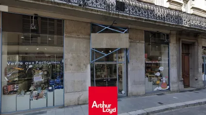 Local commercial de 327 m2 à vendre à Grenoble - Offre immobilière - Arthur Loyd