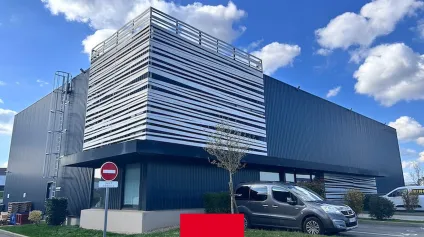 A LOUER - LOCAUX D'ACTIVITE - BOURG EN BRESSE SUD - CERTINES (01) - Offre immobilière - Arthur Loyd