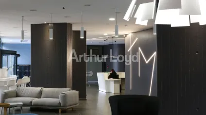 Bureaux à louer à Tourcoing dans la Tour Mercure avec parking sécurisé - Offre immobilière - Arthur Loyd