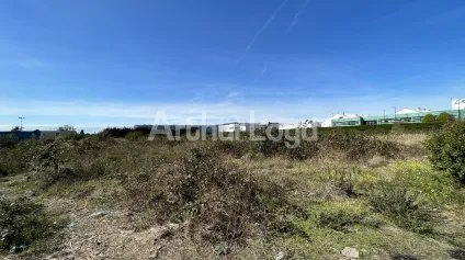 À VENDRE - ENSEMBLE IMMOBILIER À CALAIS - À PROXIMITÉ DES ZONES INDUSTRIELLES - Offre immobilière - Arthur Loyd