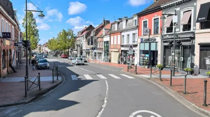 Local commercial à louer à Croix centre avec grande vitrine et lumière naturelle - Offre immobilière - Arthur Loyd