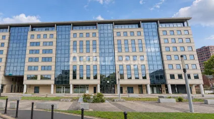 Bureaux à louer à Roubaix - Plateaux modulables, ERP 2e catégorie et accessibilité optimale - Offre immobilière - Arthur Loyd
