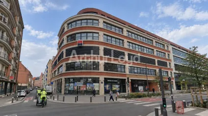 Bureaux en RDC à louer à Lille - Visibilité et accessibilité premium - Offre immobilière - Arthur Loyd