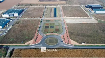 Terrains à vendre à Genas dans un parc d’activités avec accès autoroute - Offre immobilière - Arthur Loyd