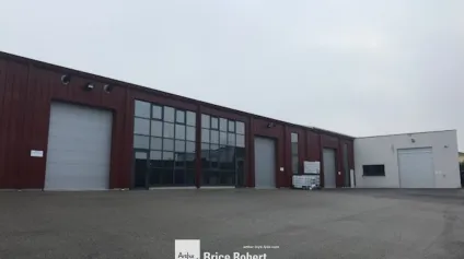 Locaux d'activités à vendre ou à louer à Béligneux proche autoroute A42 - Offre immobilière - Arthur Loyd