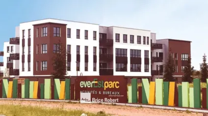 Terrain à vendre clé en main à Genas dans le parc Everest avec accès direct aux autoroutes - Offre immobilière - Arthur Loyd