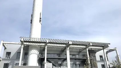 Bureaux à louer ou à vendre à Rillieux-la-Pape avec bornes de recharge - Offre immobilière - Arthur Loyd