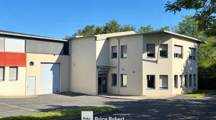 Bâtiment d activité mixte à louer à Lissieu dans parc sécurisé et arboré - Offre immobilière - Arthur Loyd